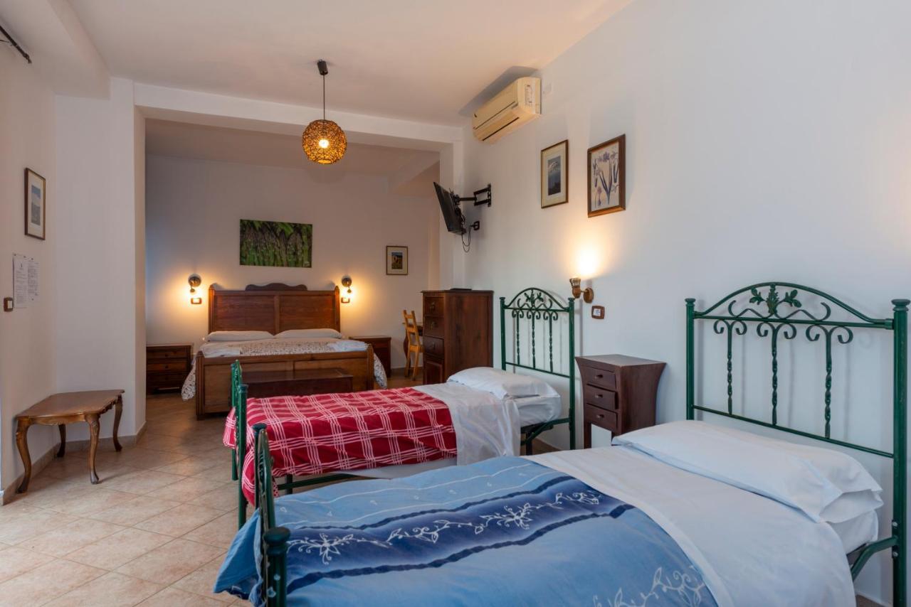 Agriturismo Dell'Etna Riposto Eksteriør bilde